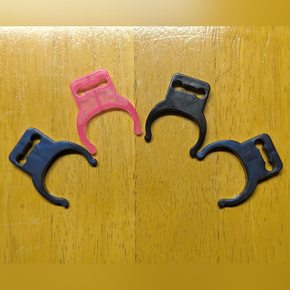 *Free Add-on* LOL OMG Doll Replacement Display Holder Stand CLIPS ONLY Set of 4